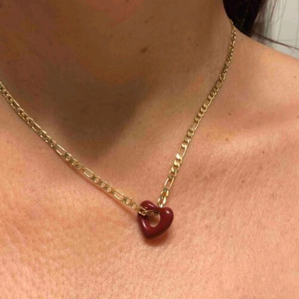 Red enamel heart on gp 17" chain; nwot